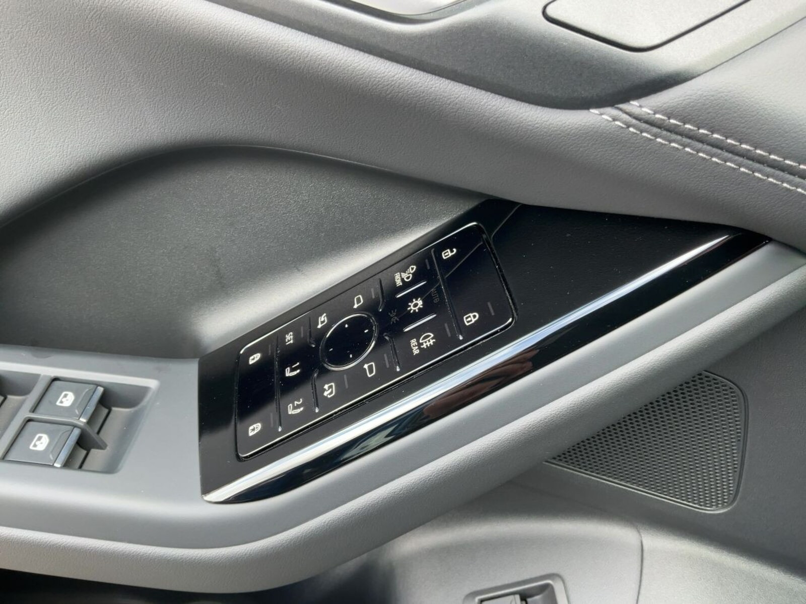 Audi Q6 e-tron – Bild 15