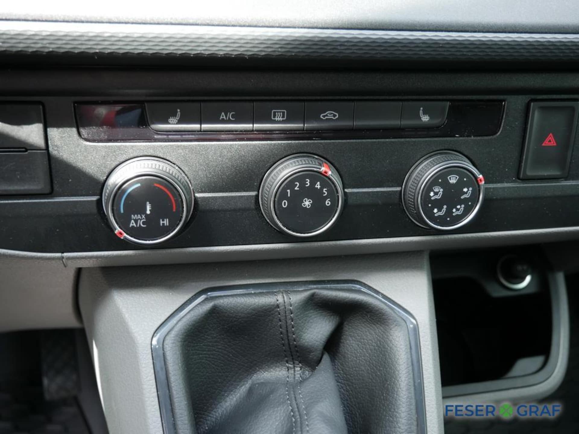 Volkswagen T6.1 Transporter Kasten langer Radstand