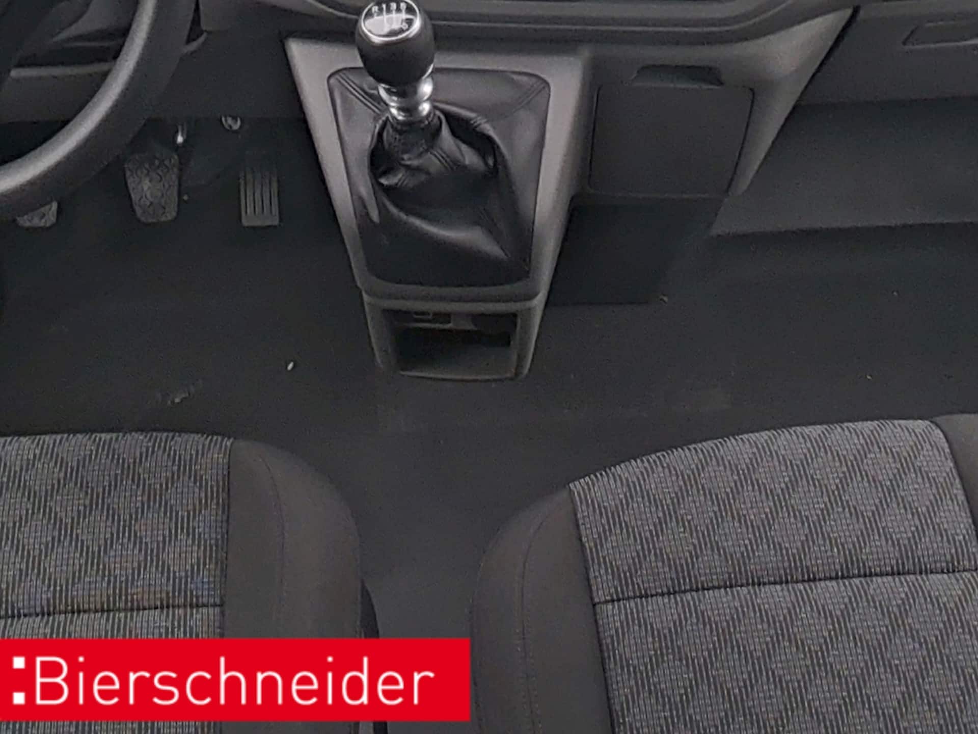 Volkswagen Transporter Kasten kurzer Radstand