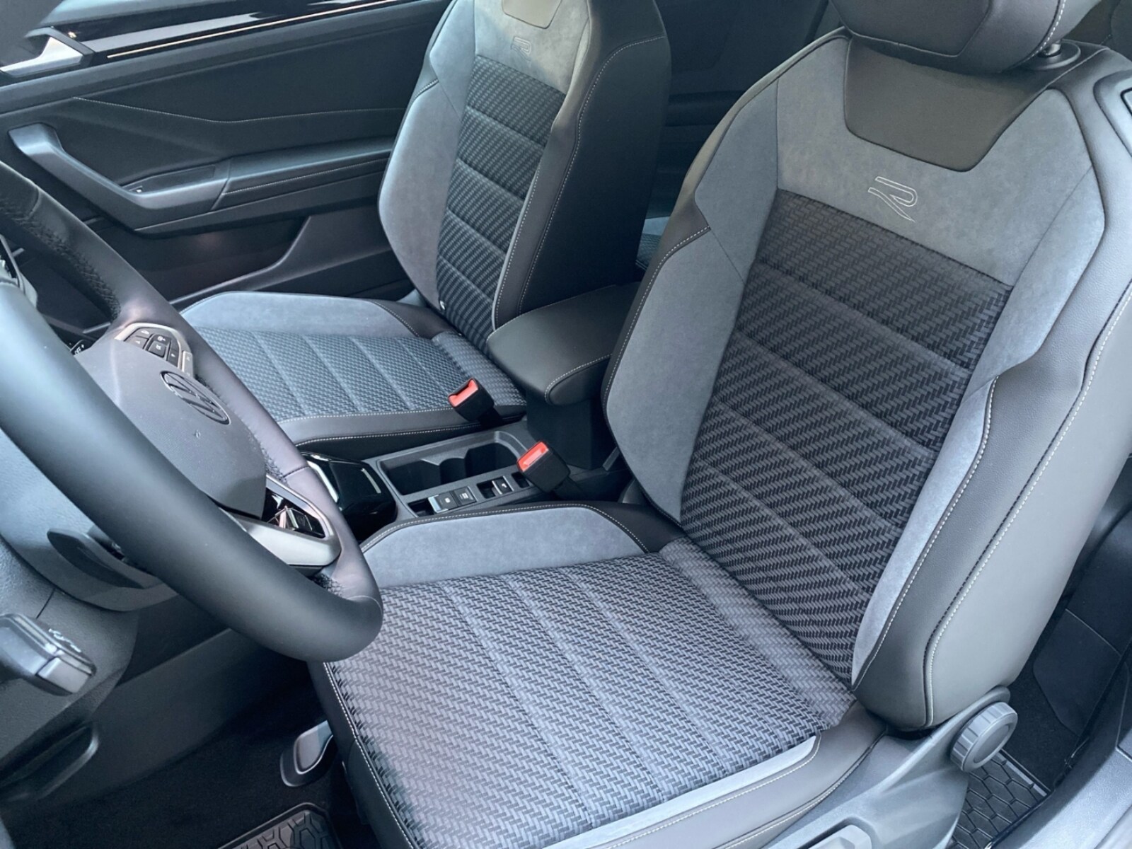 Volkswagen T-Roc Cabriolet – Bild 9