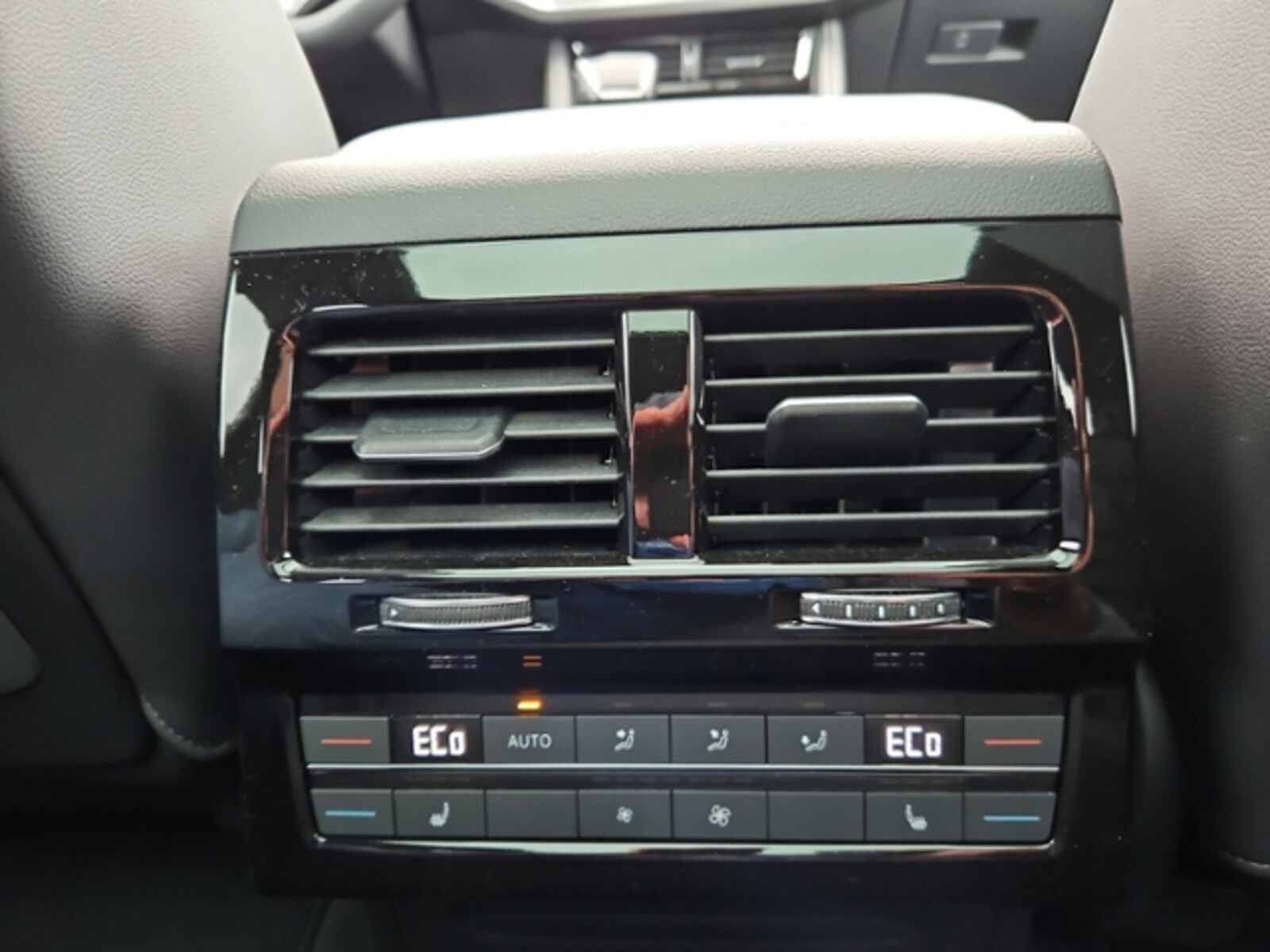 Volkswagen Touareg – Bild 20