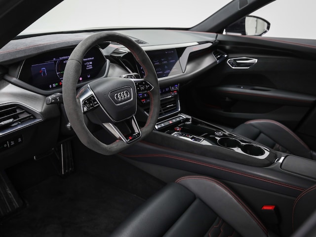 Audi e-tron GT RS