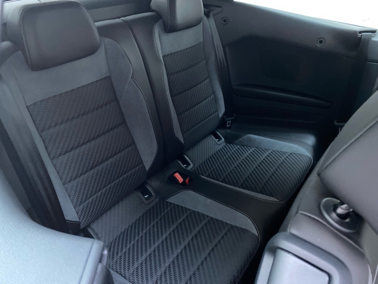 Volkswagen T-Roc Cabriolet – Bild 11