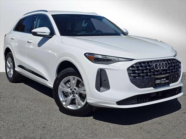 2025 Audi New Q5 Premium's photo