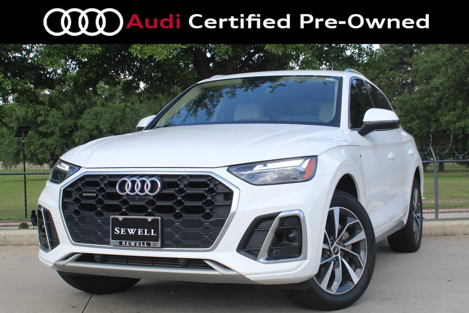 2023 Audi Q5 45 Premium Plus's photo