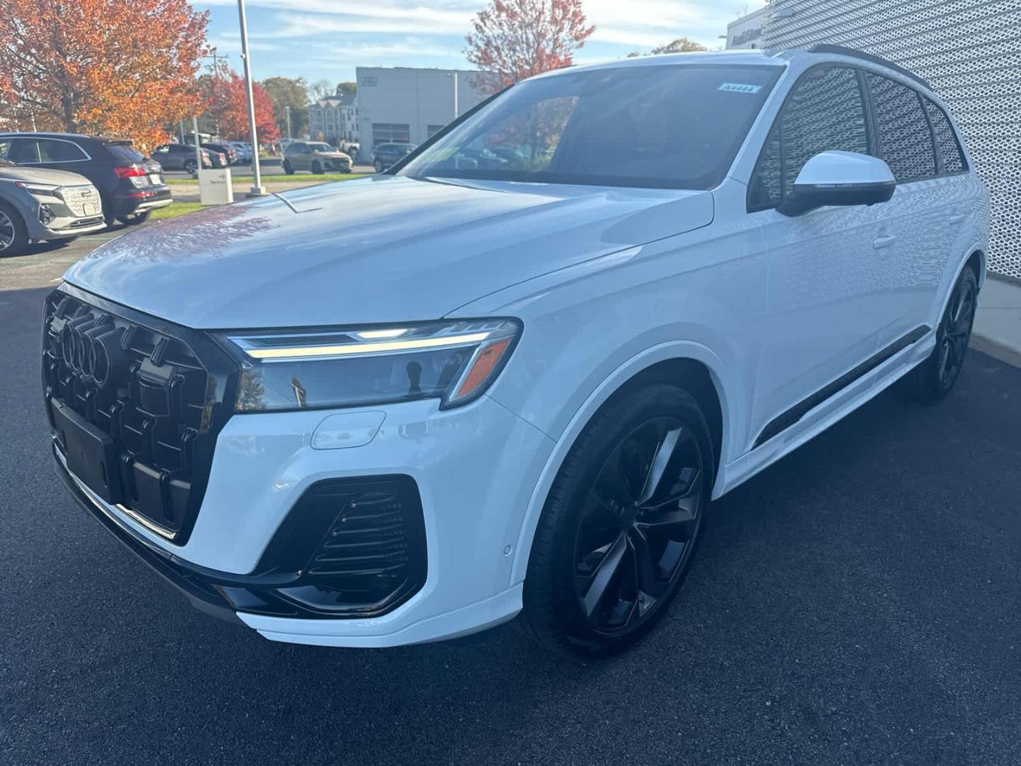 2026 Audi Q7 Premium Plus - Photo 4