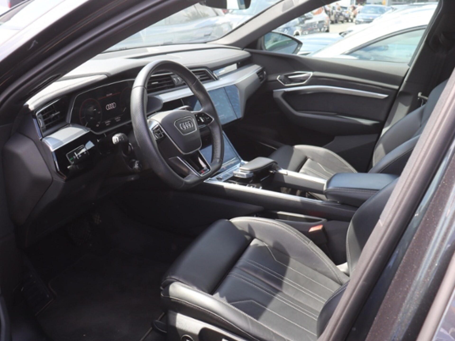 Audi e-tron Sportback S line