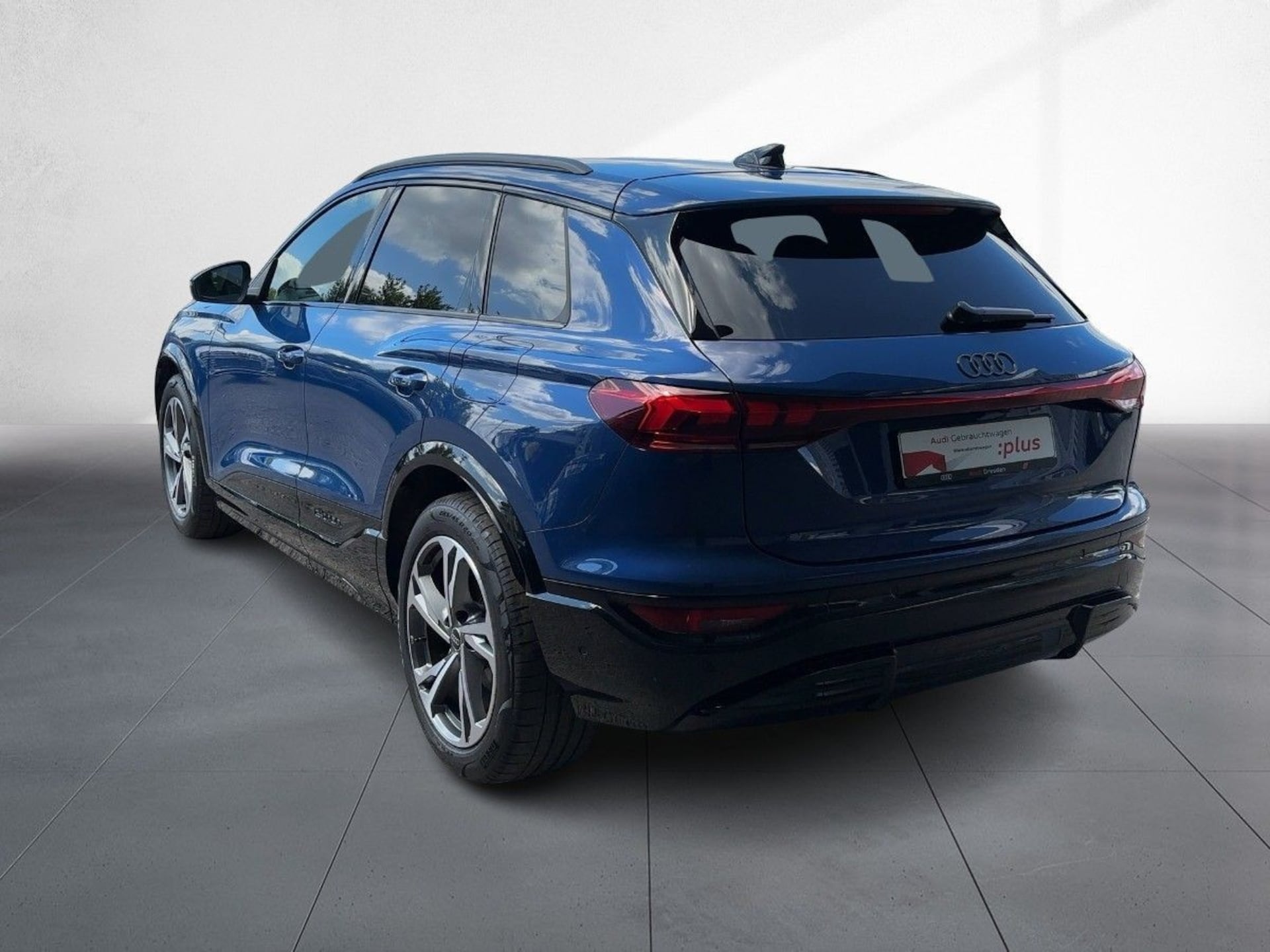 Audi Q6 SUV e-tron