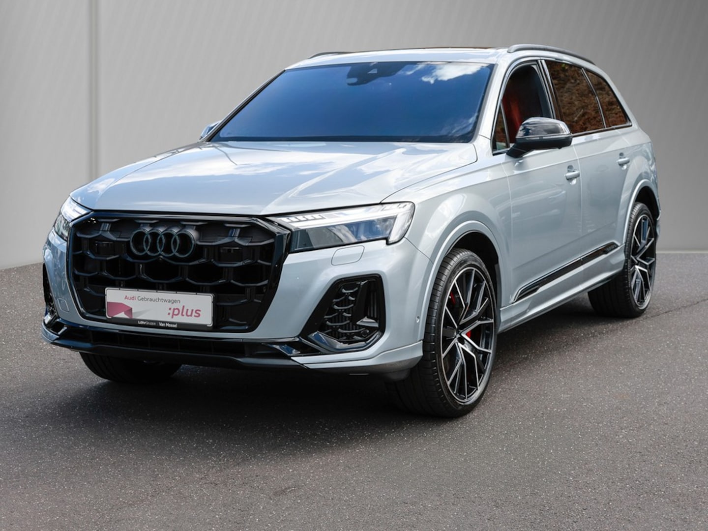 Bild über Audi SQ7 SUV TFSI quattro 373 kW tiptronic - für weitere Informationen kontaktieren Sie den Audi Partner