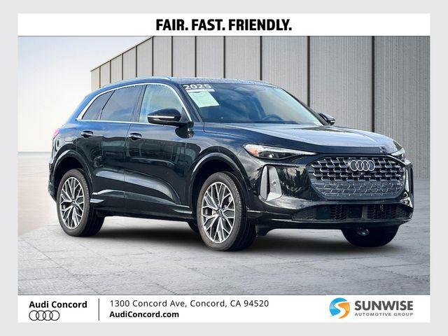 2025 Audi Q5 40 Premium Plus's photo