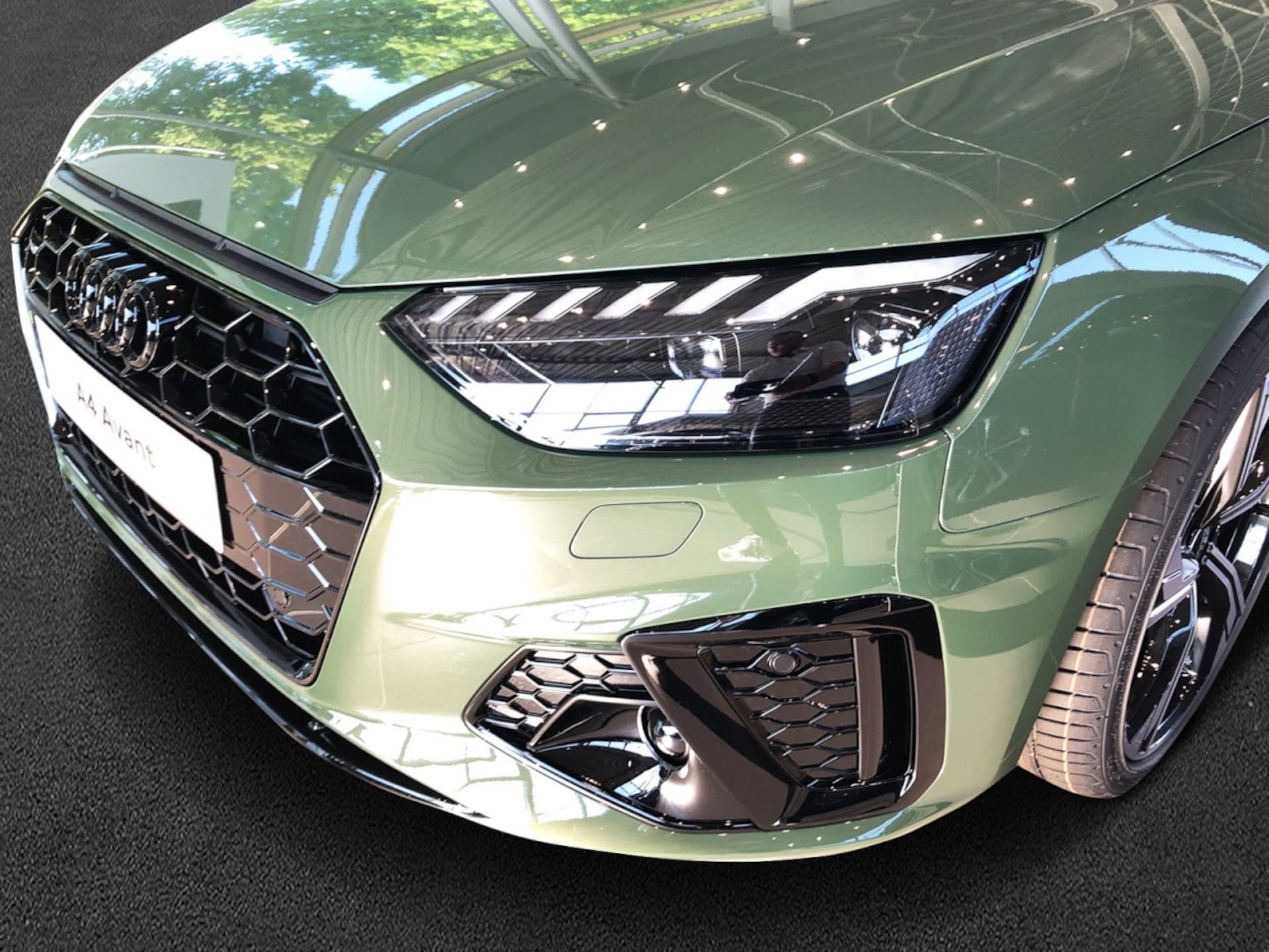 Audi A4 Avant S line
