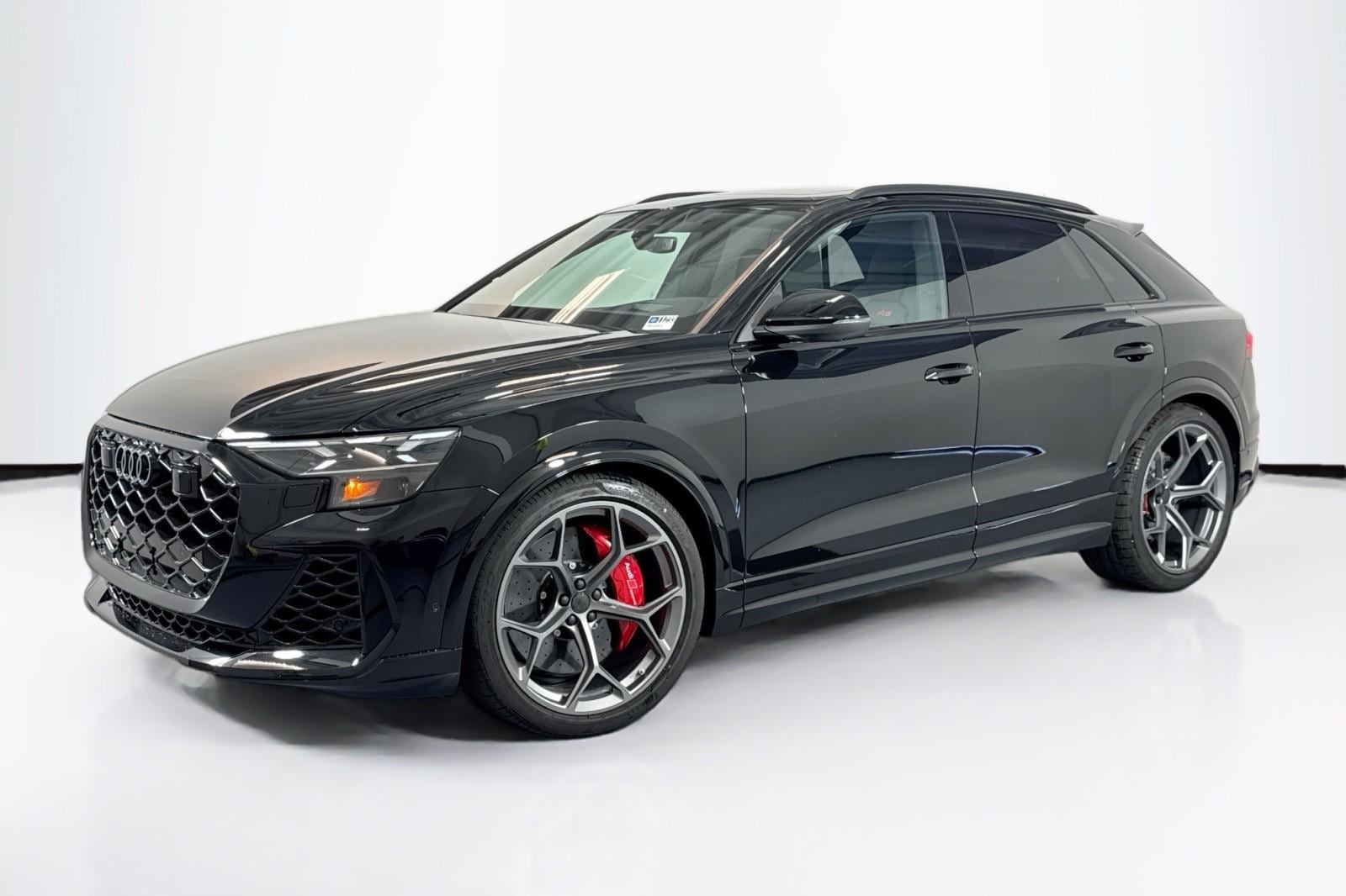 2026 Audi RS Q8 -'s photo