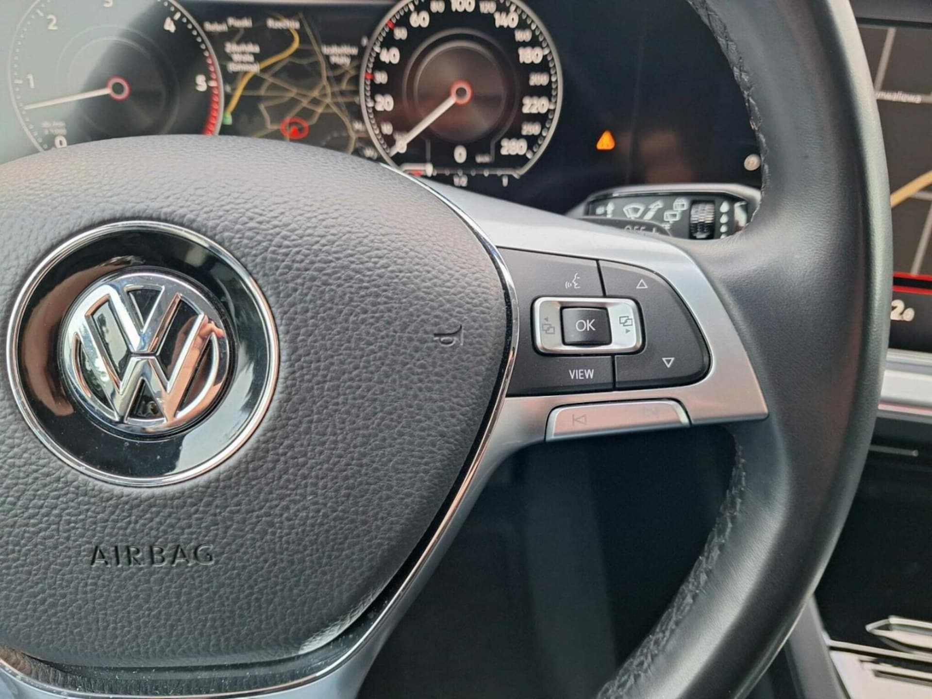 Volkswagen Touareg Model bazowy