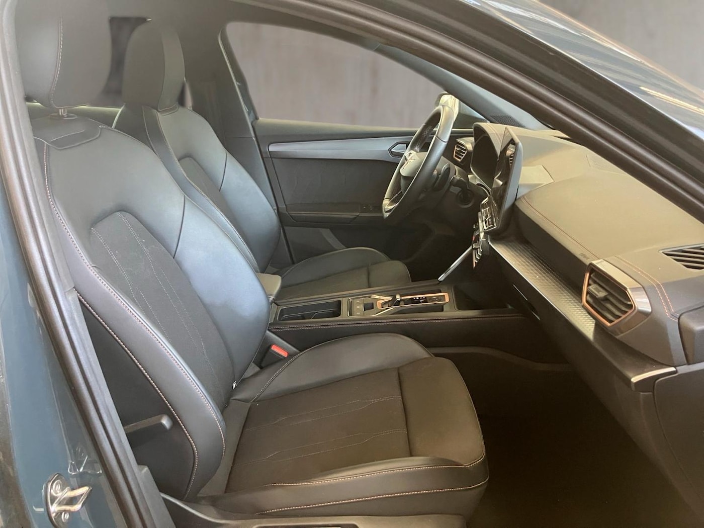 CUPRA Leon Sportstourer 1.5 eTSI DSG 110 kW (150 CV) — photo 5
