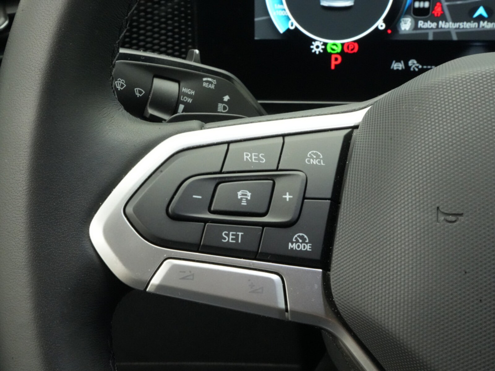 Volkswagen Tiguan – Bild 9