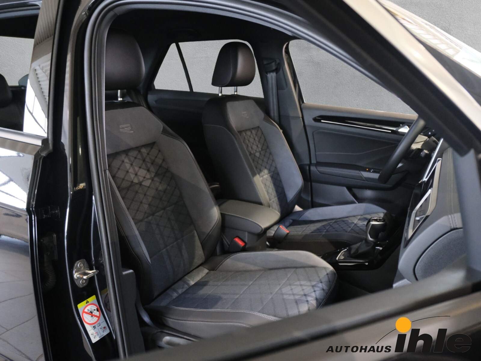 Volkswagen T-Roc – Bild 3