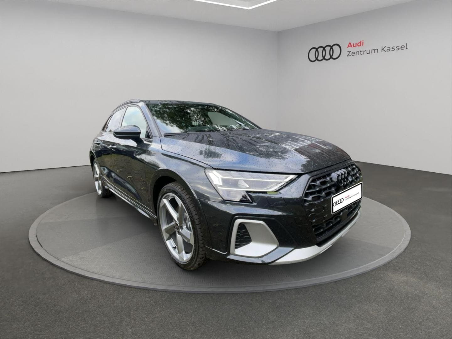Bild über Audi A3 allstreet TFSI 110 kW S tronic - für weitere Informationen kontaktieren Sie den Audi Partner