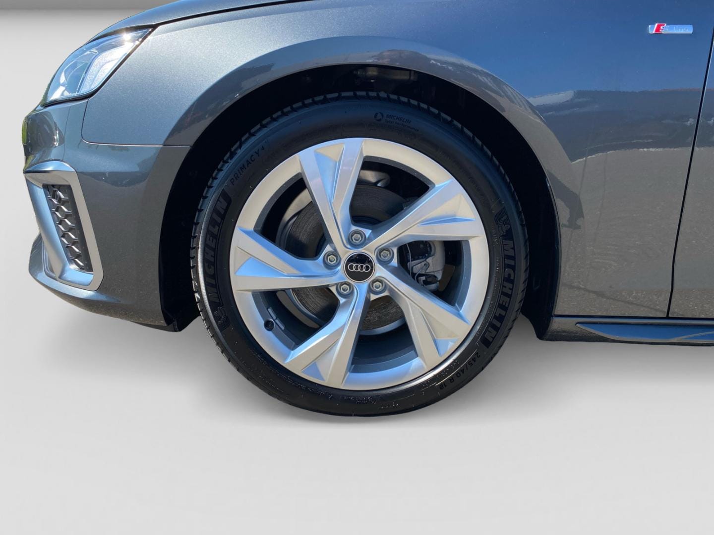 Image about Audi A4 Avant S line 35 TFSI S tronic