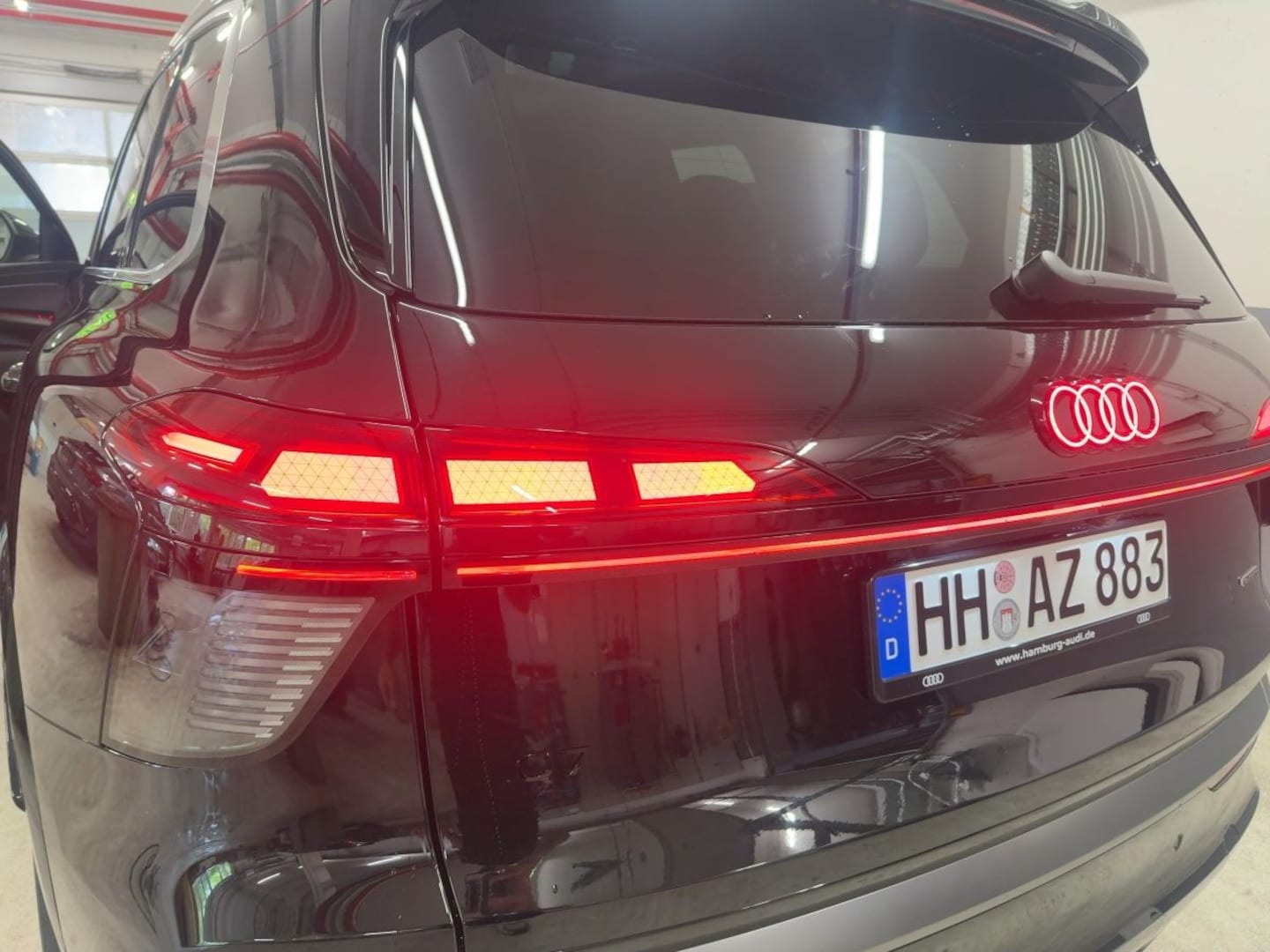 Bild über Audi Q7 SUV TDI quattro 220 kW tiptronic - für weitere Informationen kontaktieren Sie den Audi Partner