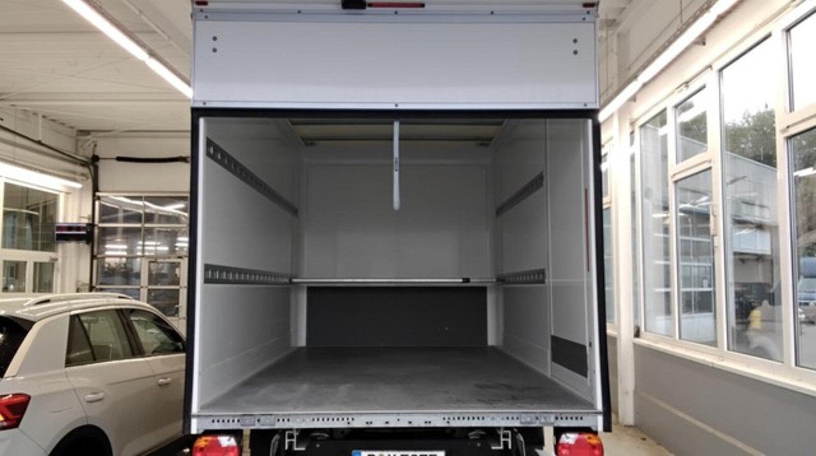 Volkswagen Crafter Einzelkabine mittlerer Radstand – Bild 6