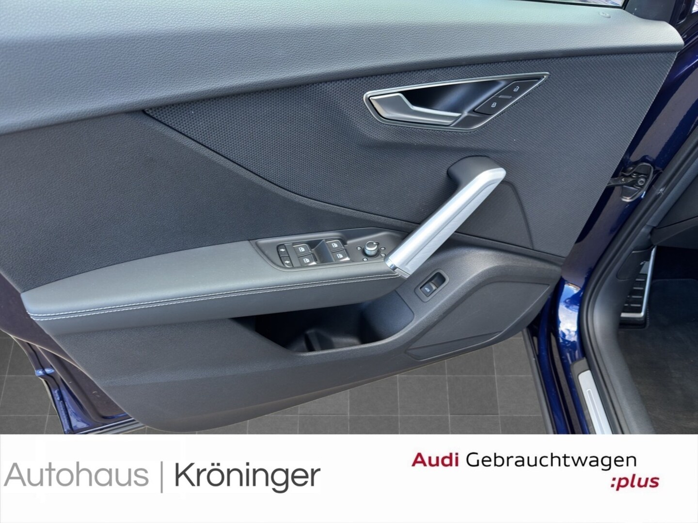 Bild über Audi SQ2 TFSI quattro S tronic - für weitere Informationen kontaktieren Sie den Audi Partner