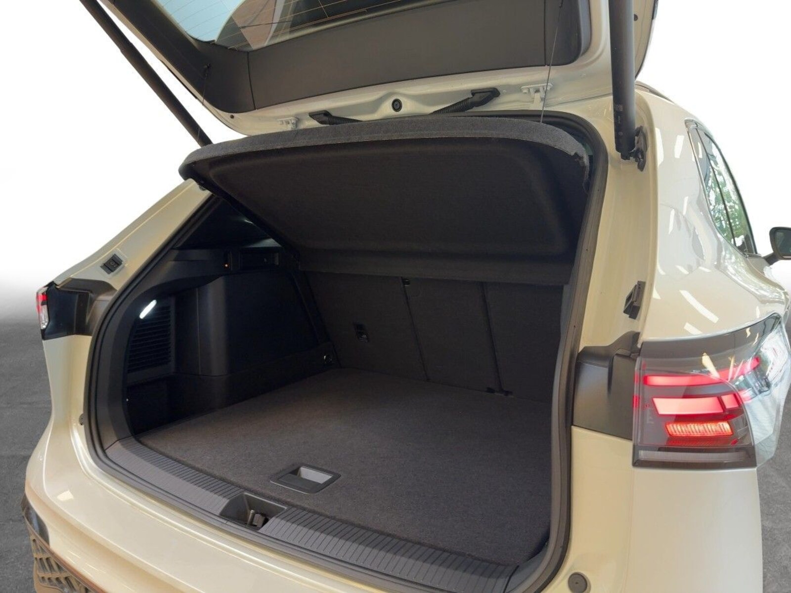 Volkswagen Tiguan – Bild 8