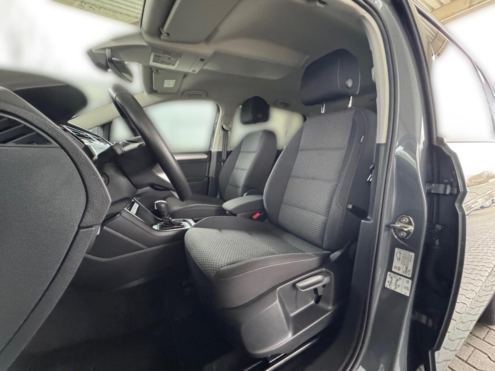 Volkswagen Touran – Bild 5