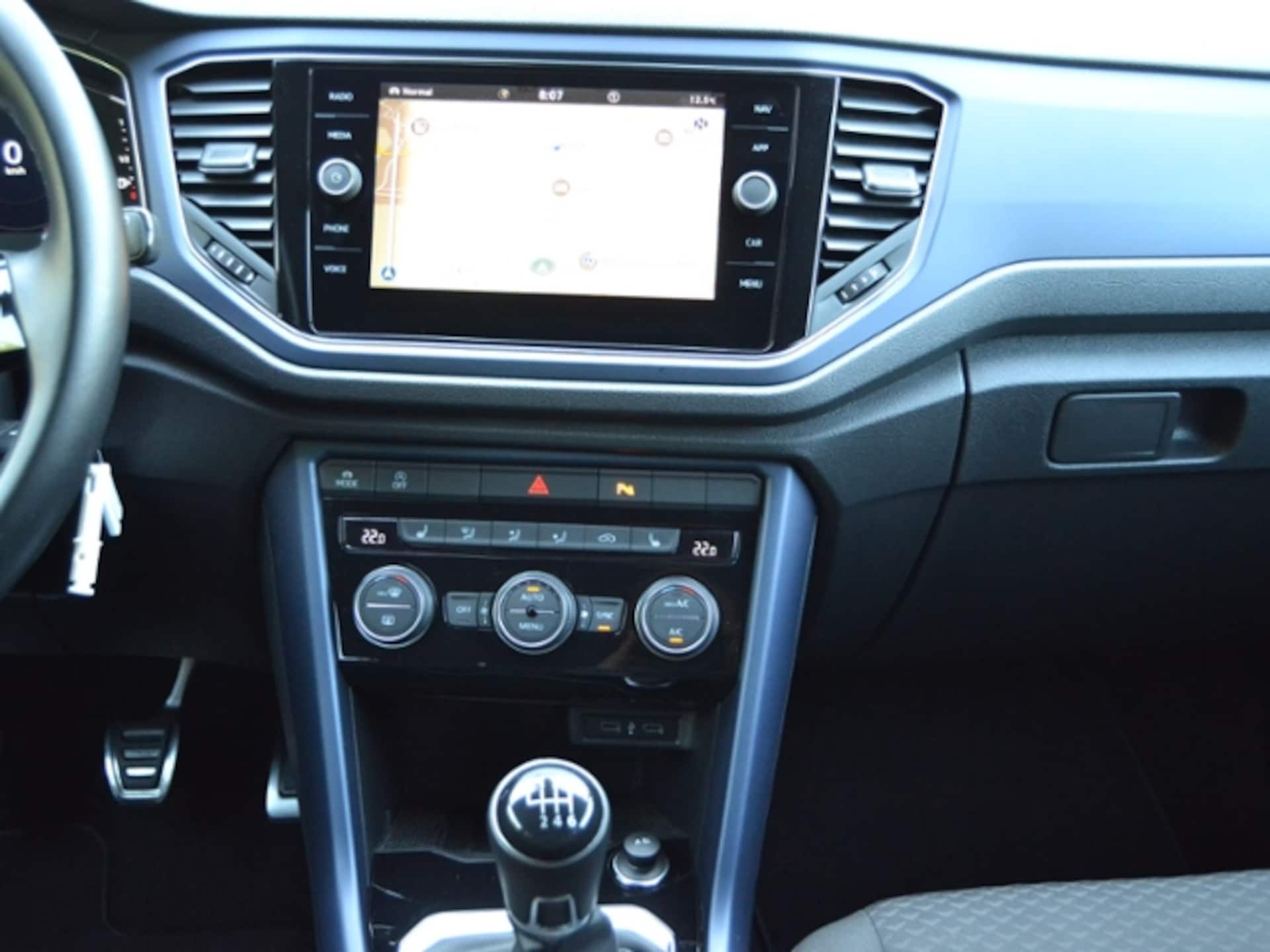 Volkswagen T-Roc United