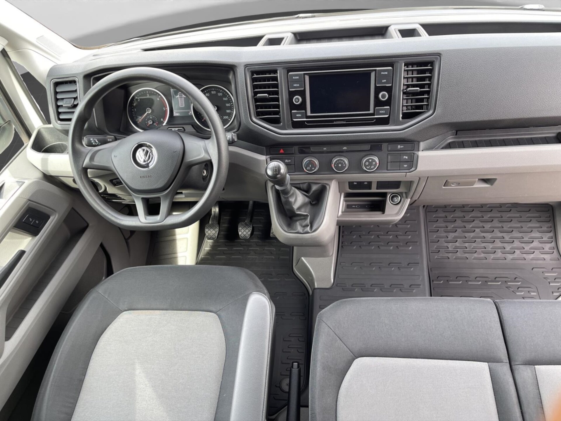 Volkswagen Crafter Kasten langer Radstand