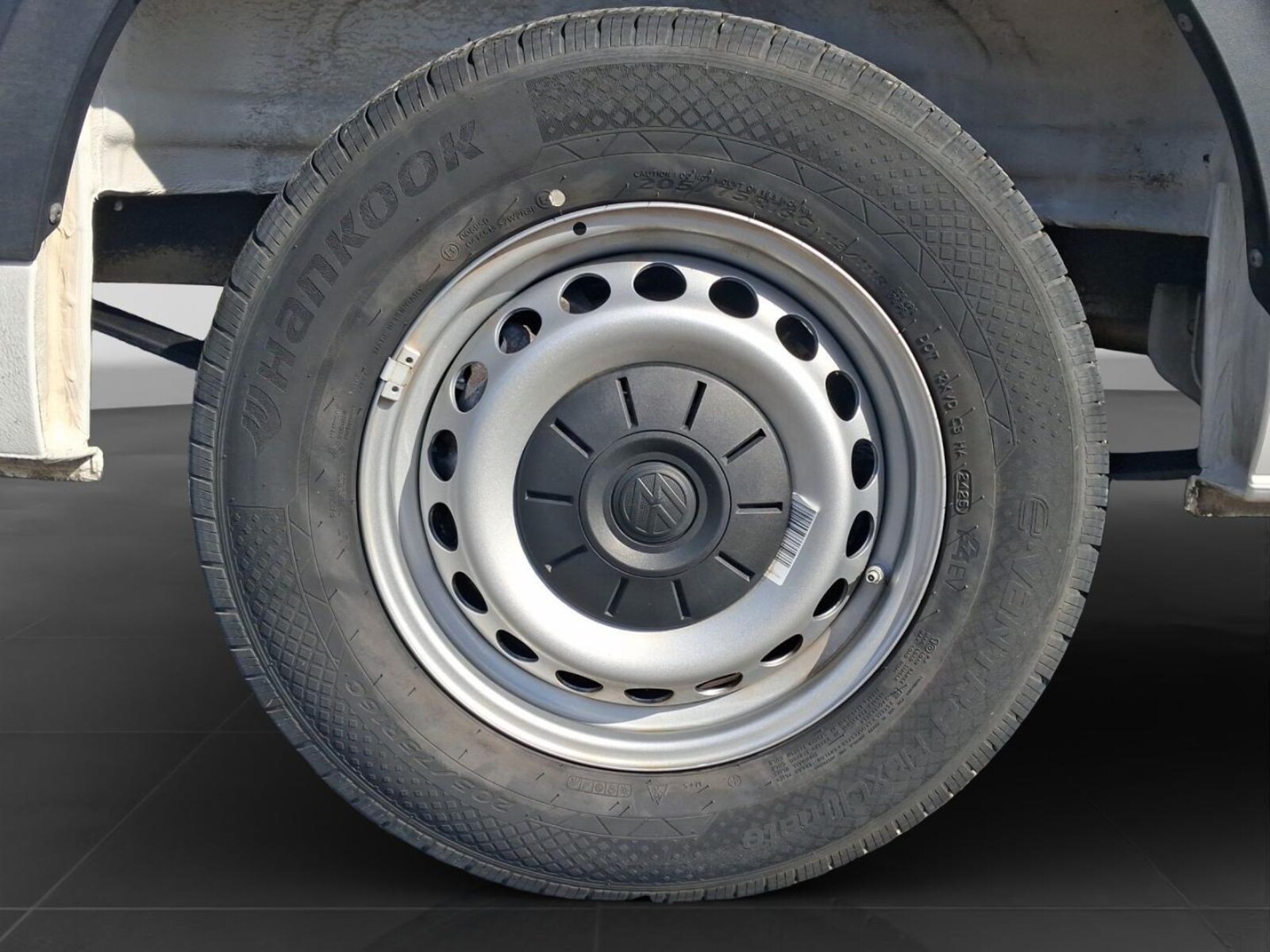 Volkswagen Crafter Kasten mittlerer Radstand – Bild 9