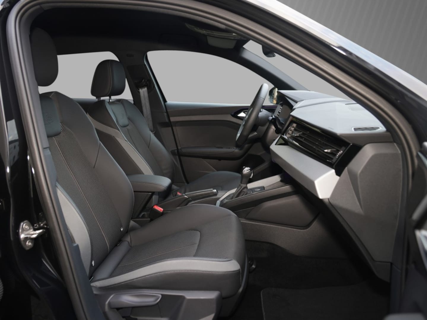Bild über Audi A1 Sportback S line 35 TFSI S tronic - für weitere Informationen kontaktieren Sie den Audi Partner
