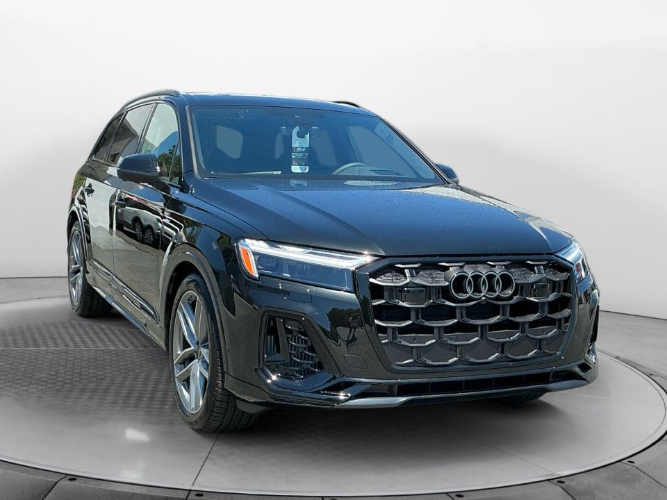 2026 Audi Q7 55 Prestige quattro Tiptronic's photo