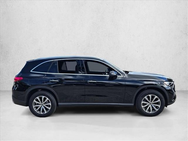 2026 Mercedes-Benz GLC 300