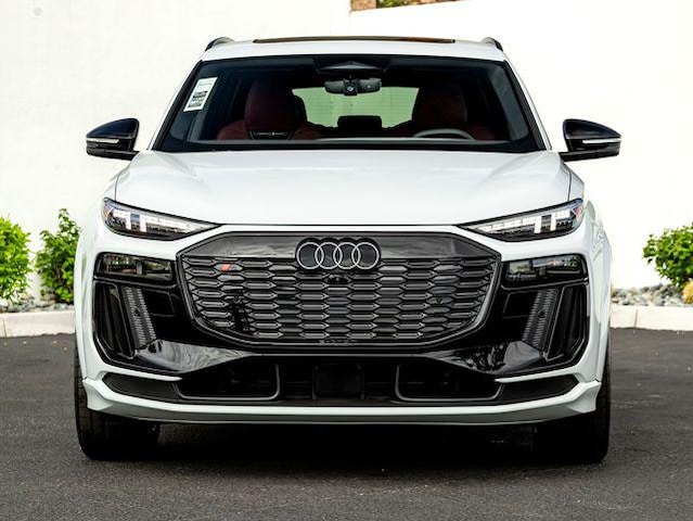 2027 Audi SQ6 e-tron