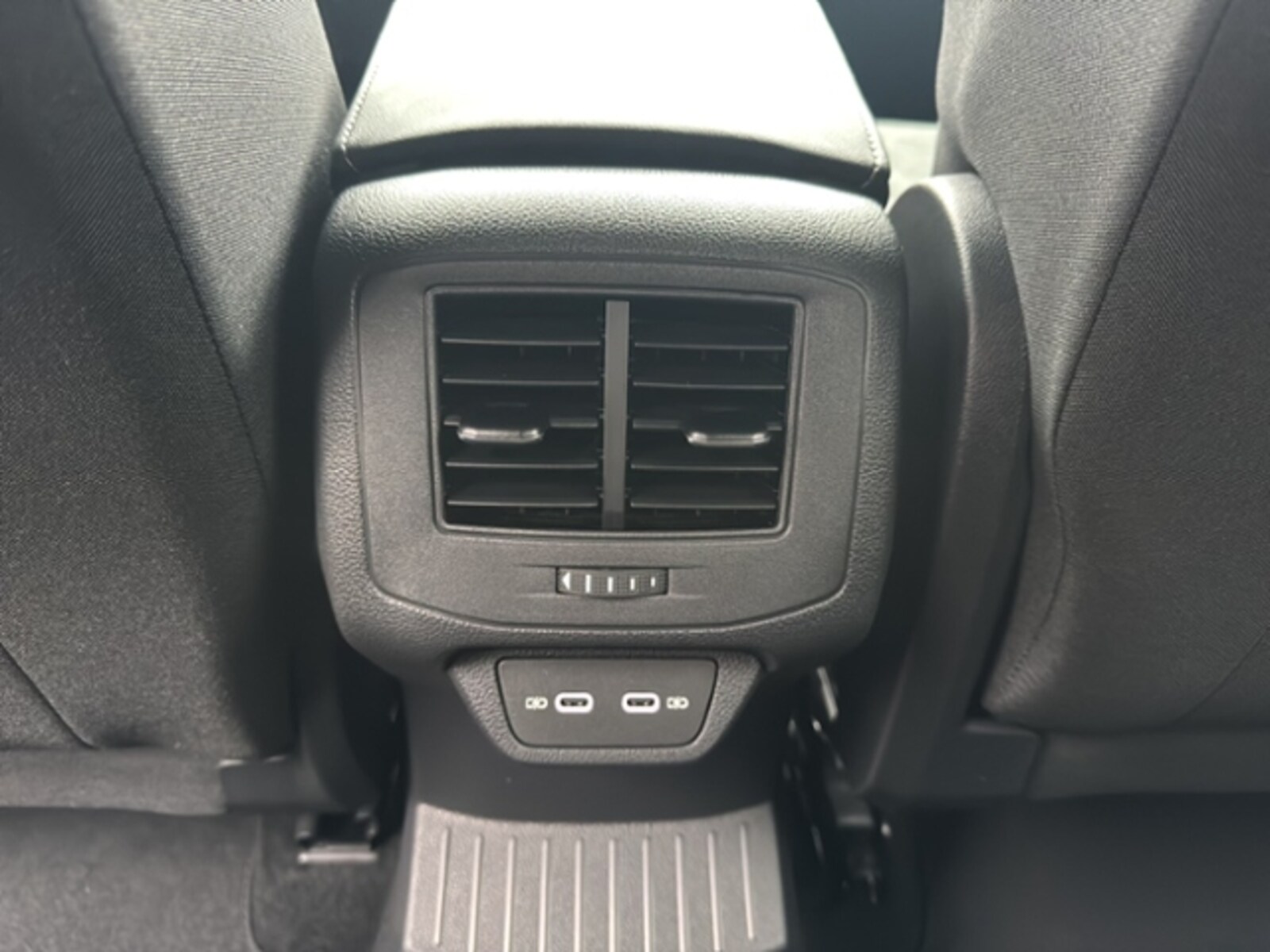 Volkswagen T-Roc – Bild 14
