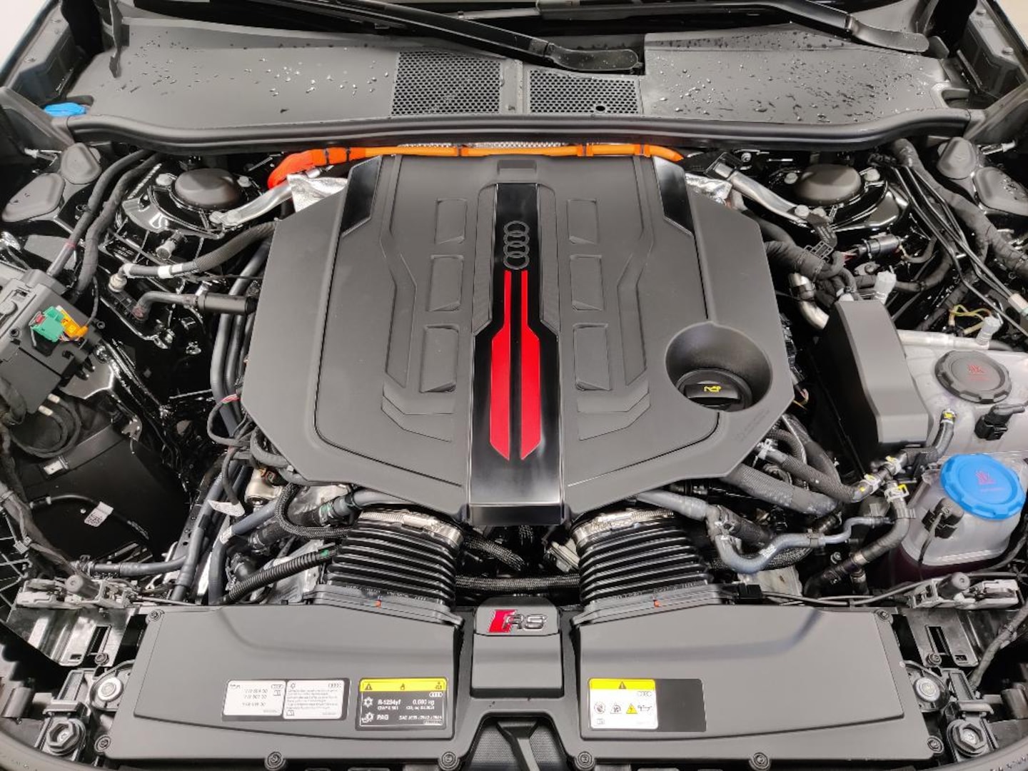 Bild über Audi RS 5 Limousine TFSI quattro 470 kW tiptronic - für weitere Informationen kontaktieren Sie den Audi Partner