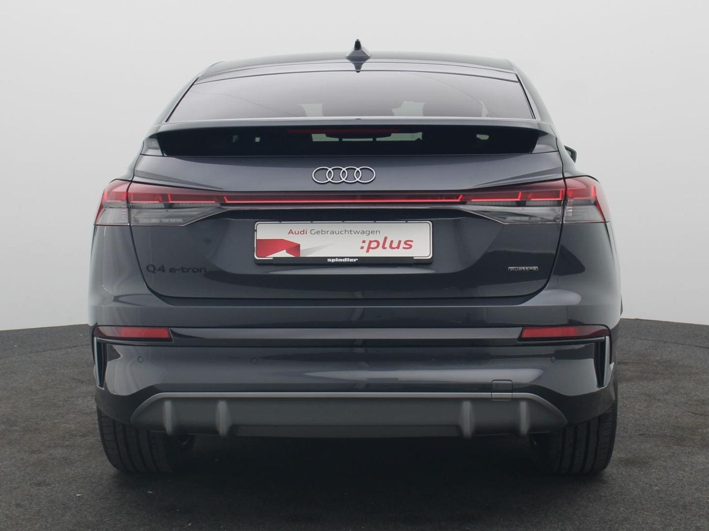 Bild über Audi Q4 Sportback e-tron e-tron quattro 220 kW - für weitere Informationen kontaktieren Sie den Audi Partner