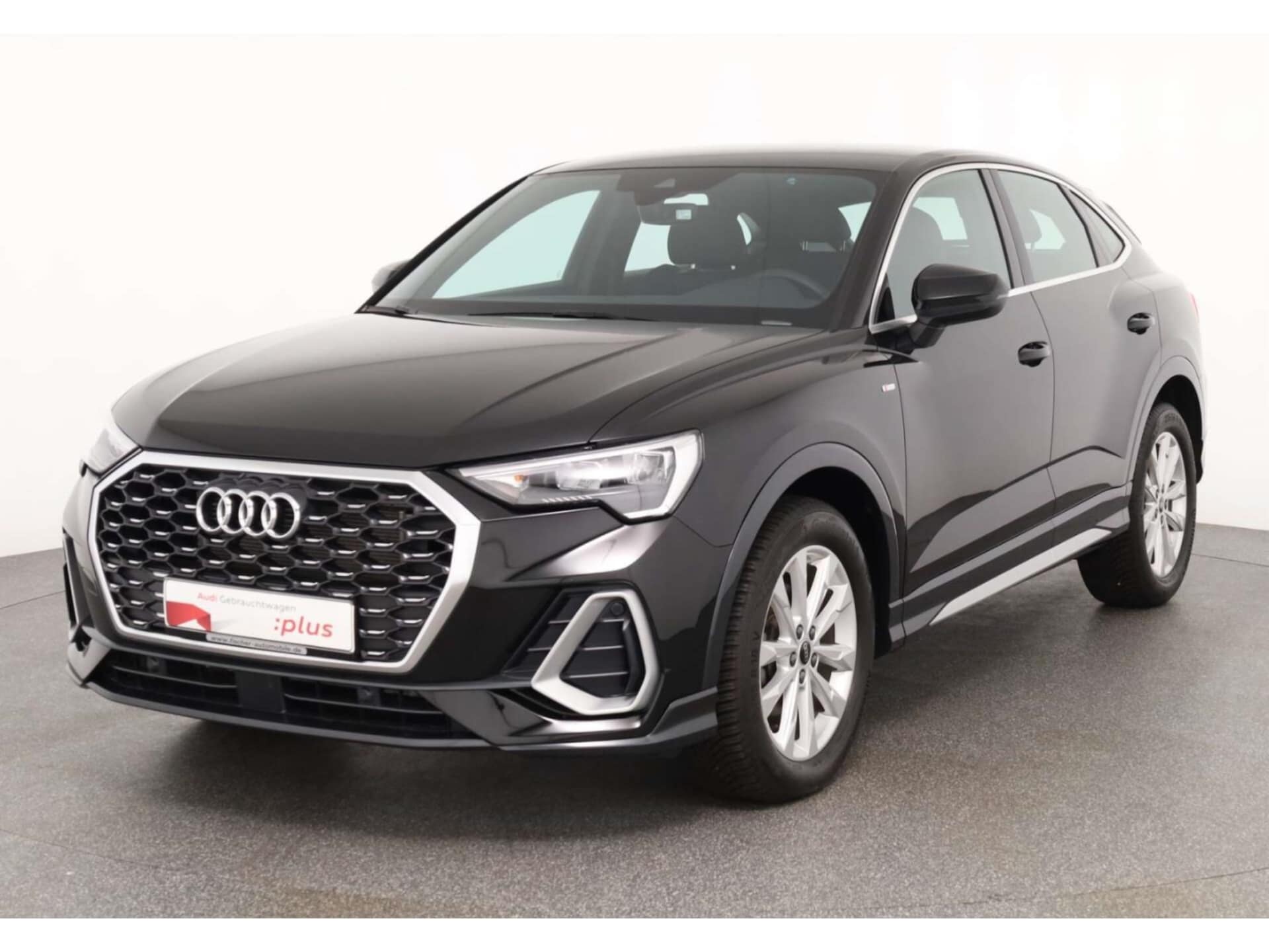 Audi Q3 Sportback S line