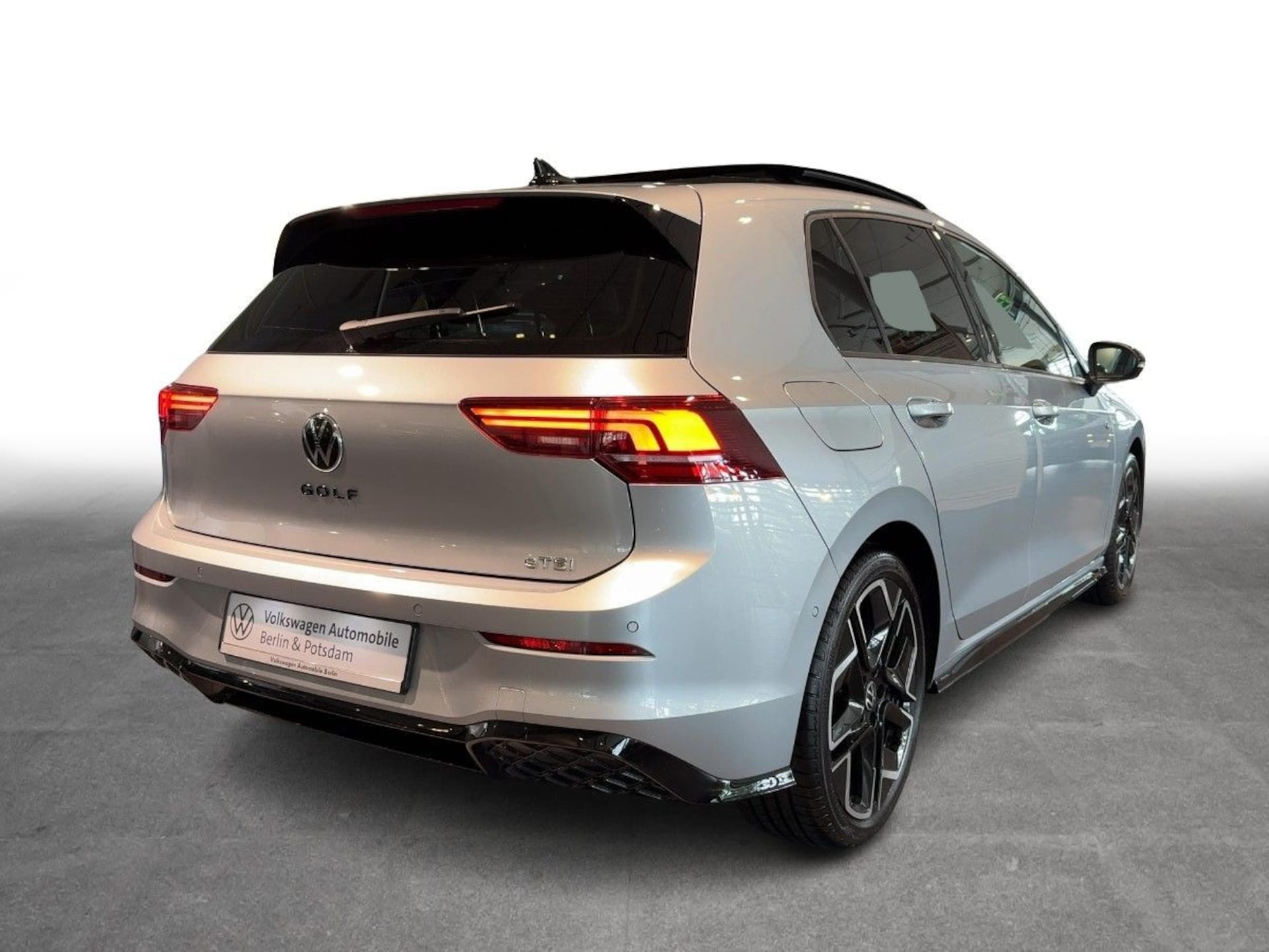 Volkswagen Golf R-Line