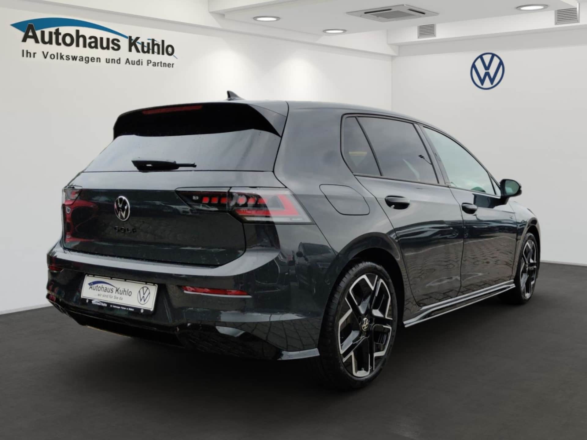 Volkswagen Golf R-Line