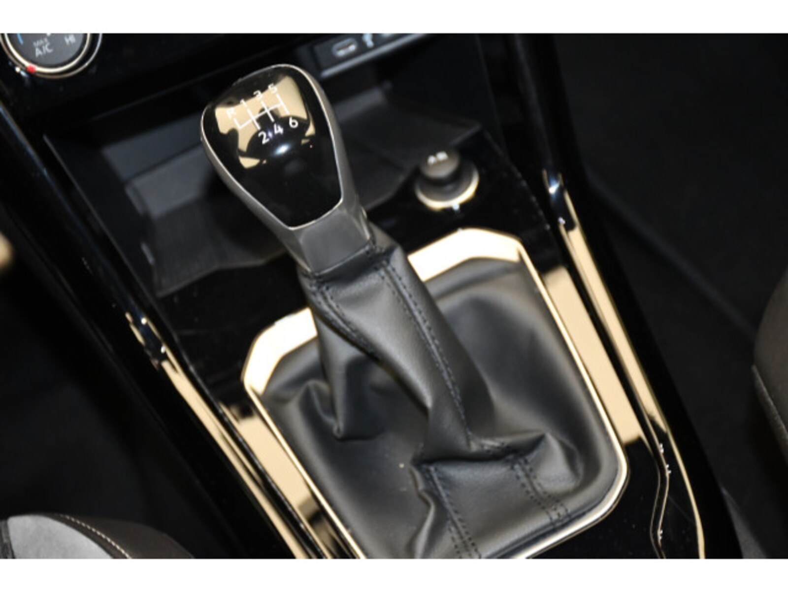 Volkswagen T-Roc – Bild 7