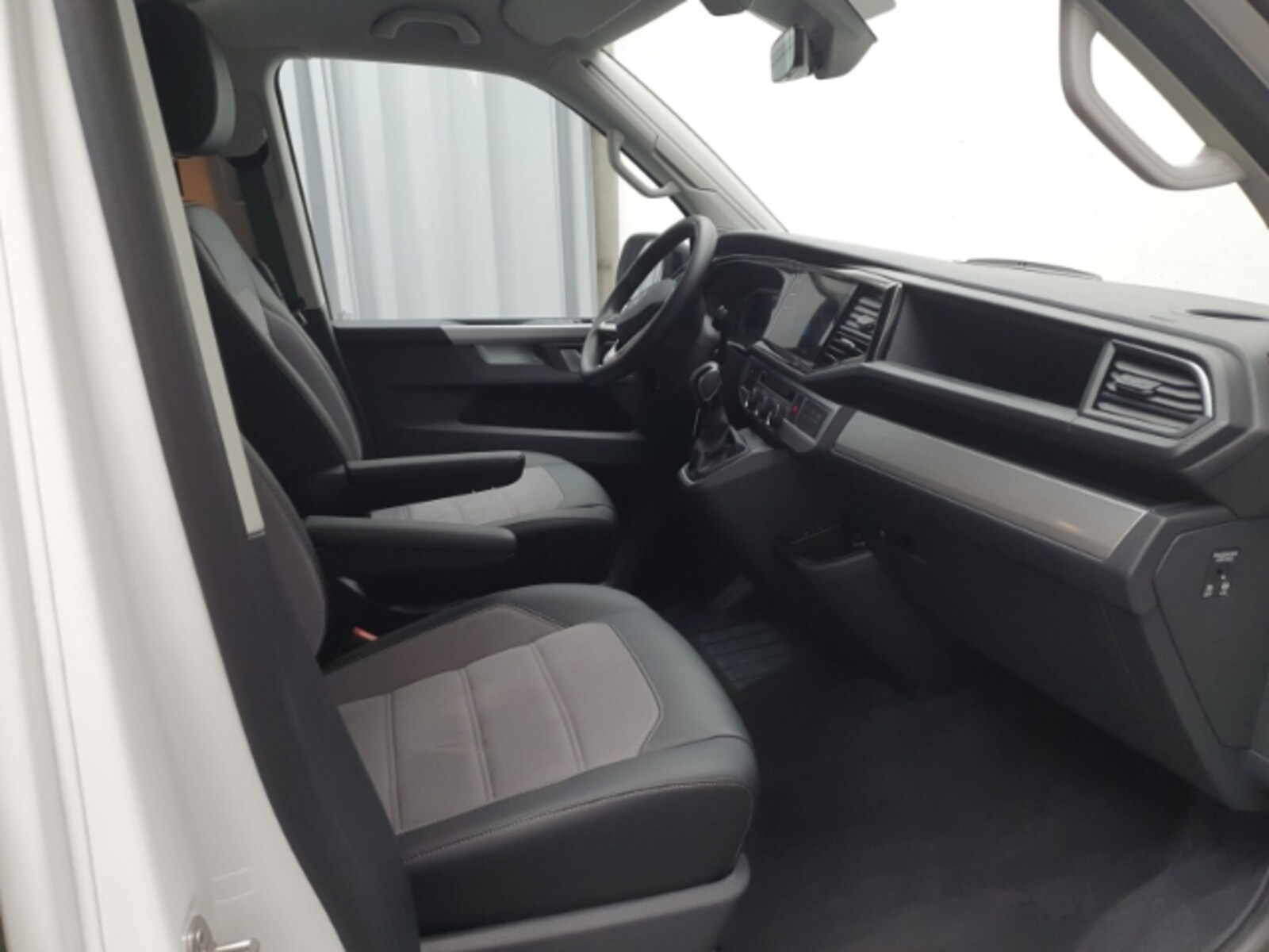 Volkswagen T6.1 California – Bild 8