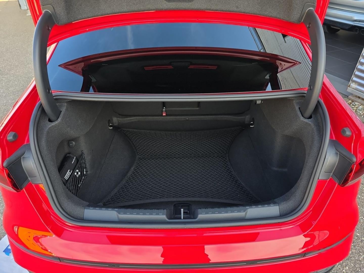 Bild über Audi A3 Limousine advanced 35 TFSI S tronic - für weitere Informationen kontaktieren Sie den Audi Partner