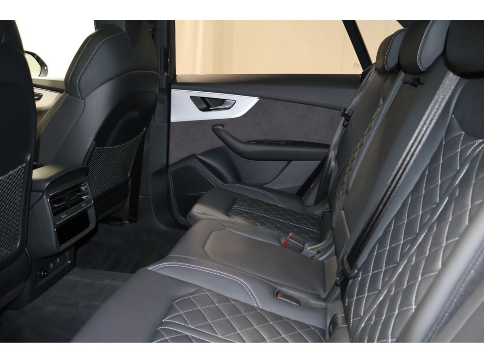 Audi Q8 – Bild 14