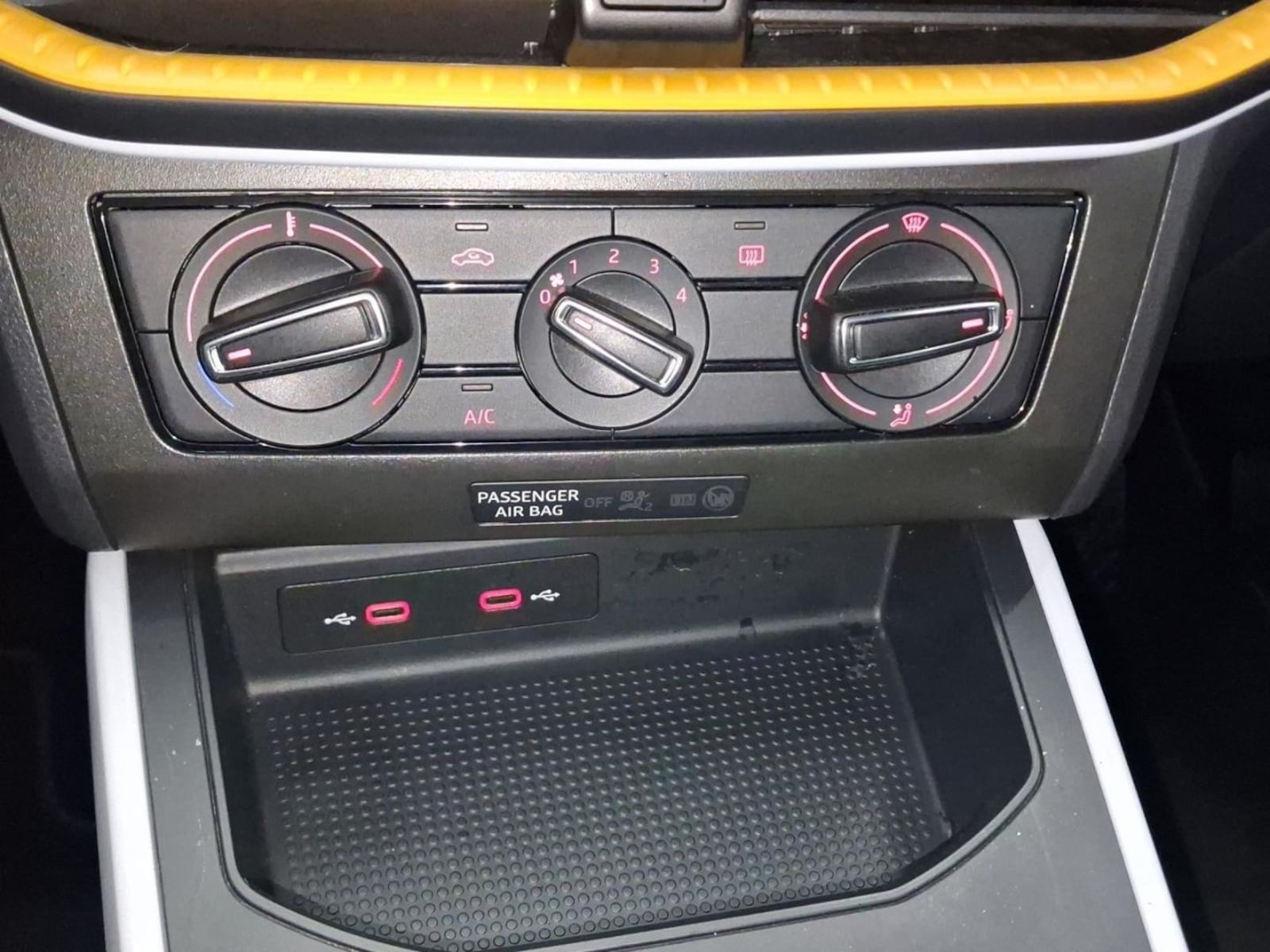 SEAT Arona – Bild 14