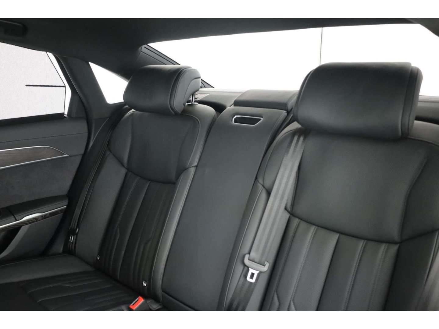 Bild über Audi A8 L TFSI e 60 TFSI e quattro tiptronic - für weitere Informationen kontaktieren Sie den Audi Partner