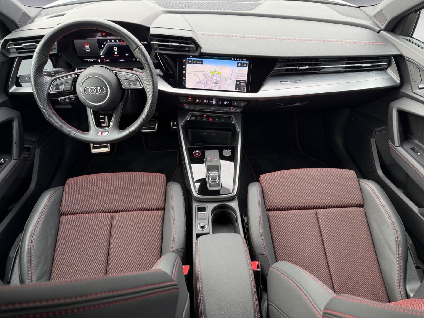 Bild über Audi S3 Limousine TFSI quattro S tronic - für weitere Informationen kontaktieren Sie den Audi Partner
