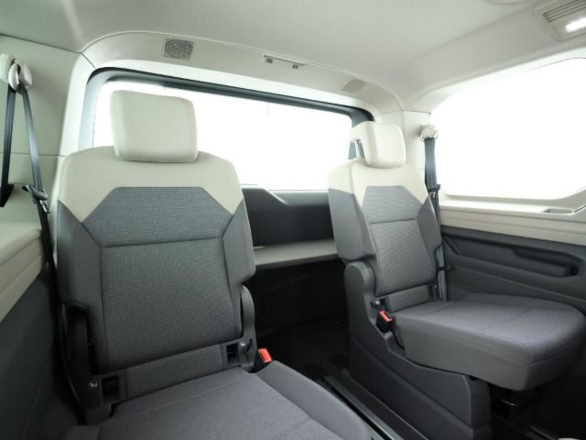 Volkswagen Multivan Basis-Modell