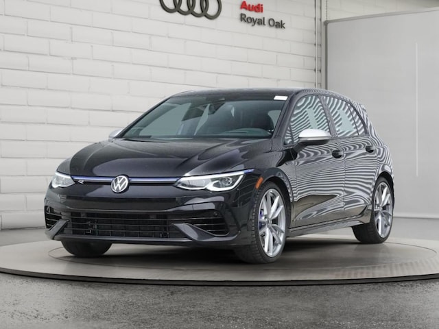 Photo of 2024 Volkswagen Golf R