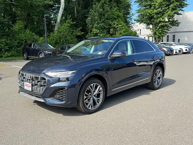 Photo of 2024 Audi Q8
